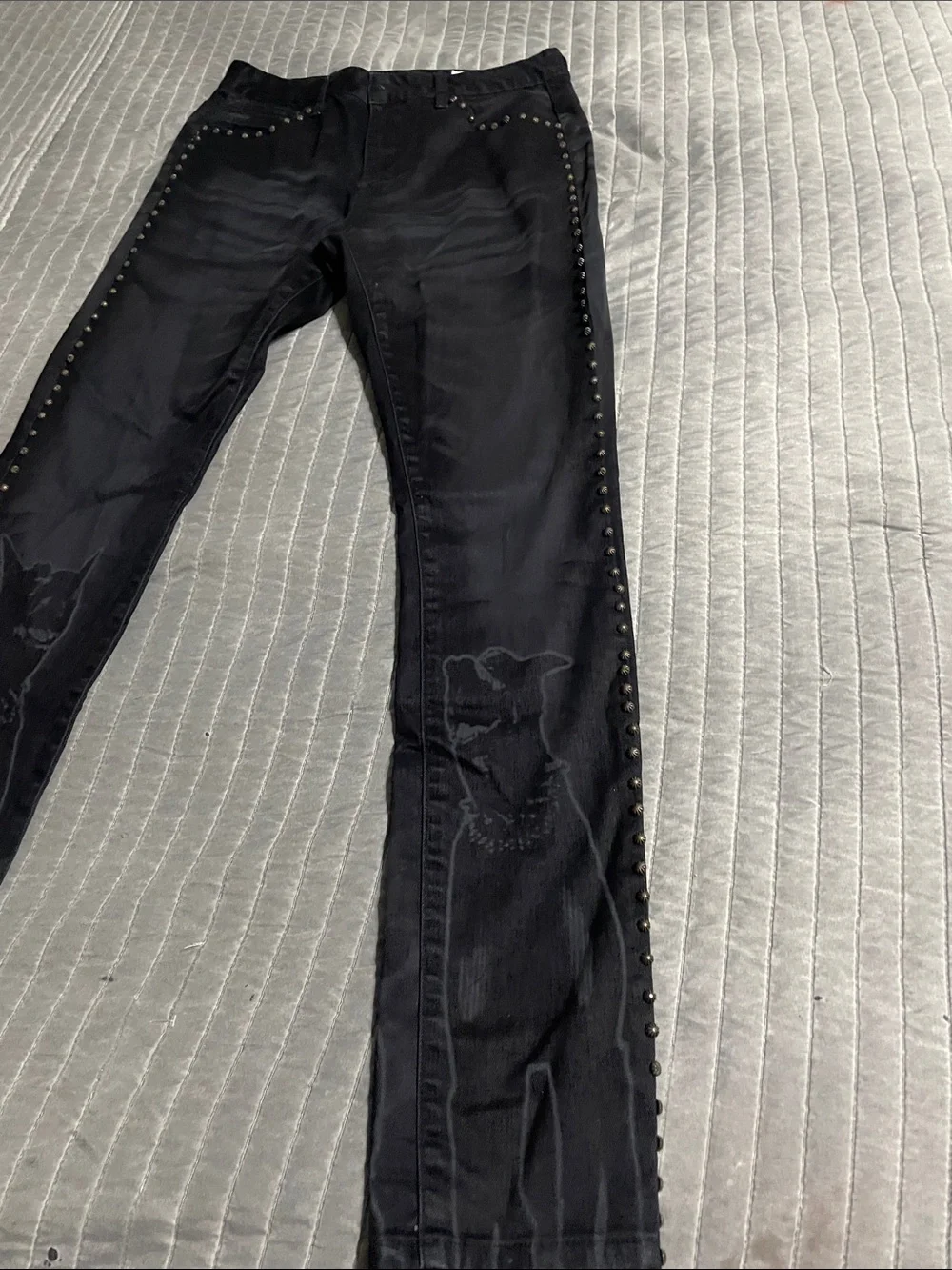 Men’s Smoke Rise Jeans with Subtle Graphic Detail